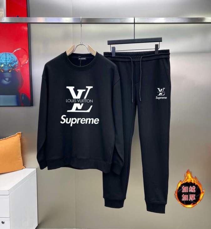 Picture of LV Sweater Suits _SKULVM-4XLkdtn18940888
